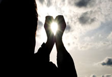 开云体育官网-炸裂！巴萨止步欧冠八强哈维赛后怒喷裁判直击更衣室风暴