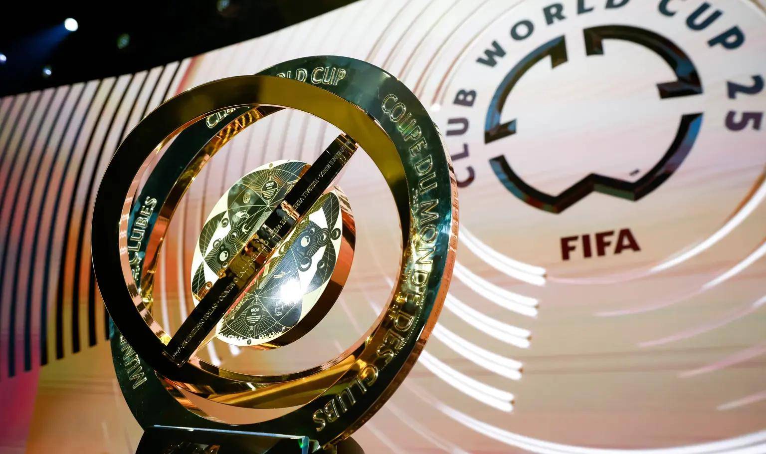 包含2025年俱乐部世界杯：拉普拉塔大学生全队备战内幕的词条