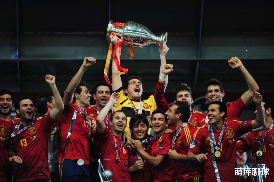 包含欧洲杯篮球赛落幕:东欧球队夺冠奖杯的词条 包含欧洲杯篮球赛落幕:东欧球队夺冠奖杯的词条