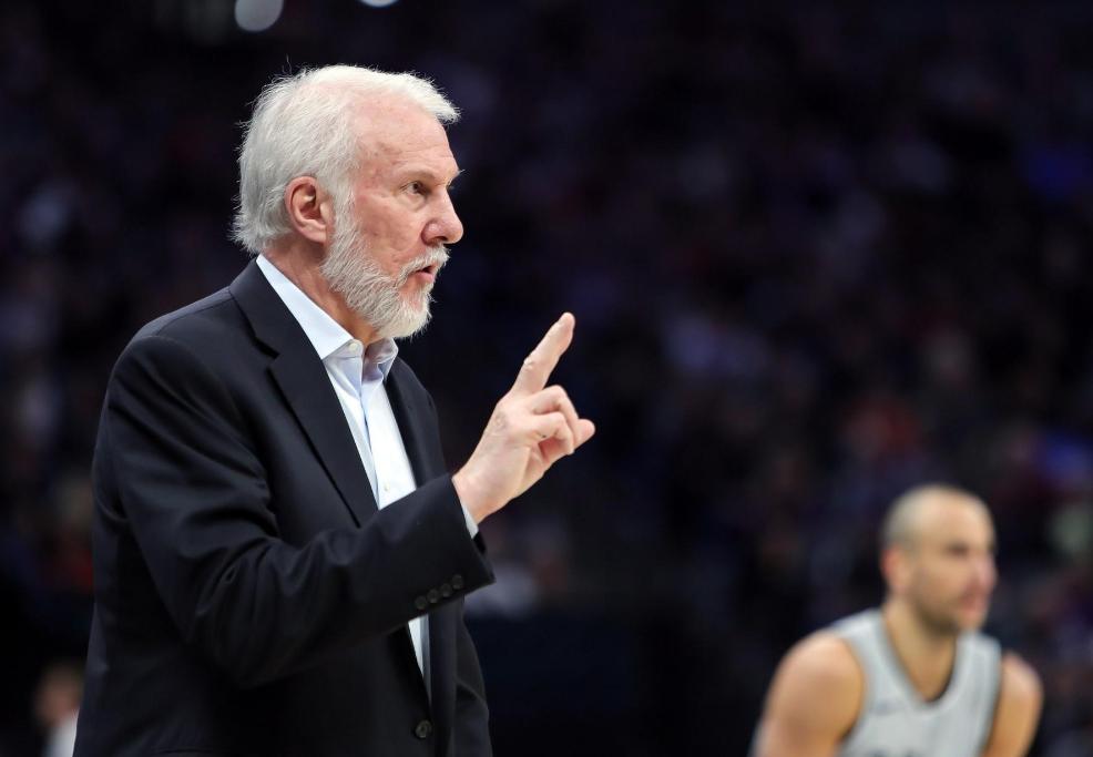 关于权健主场大胜，主教练强调团队作战精神，全队士气高昂的信息