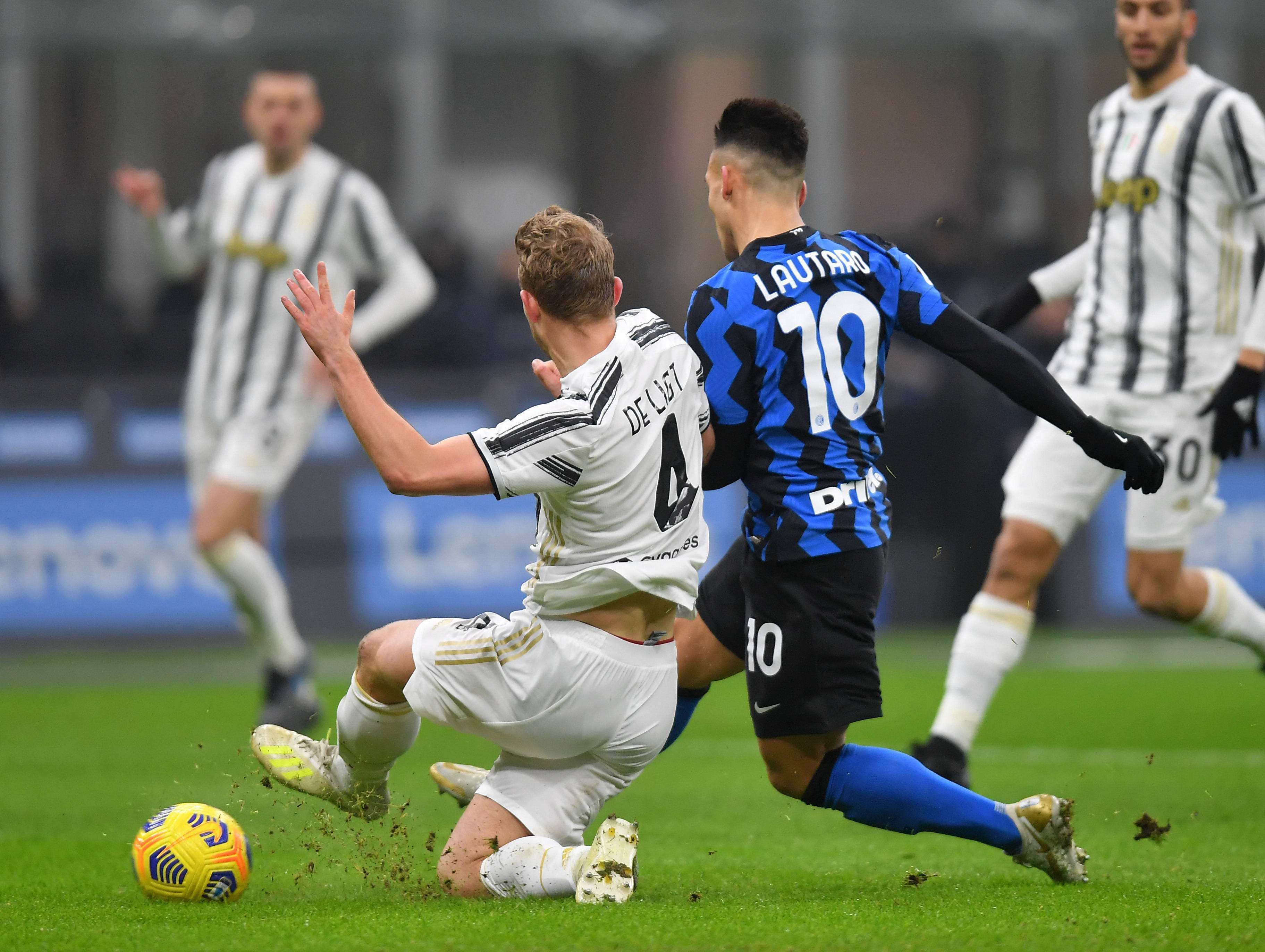 毛里塔尼亚客场战平卢旺达,保持不败 毛里塔尼亚客场战平卢旺达,保持不败