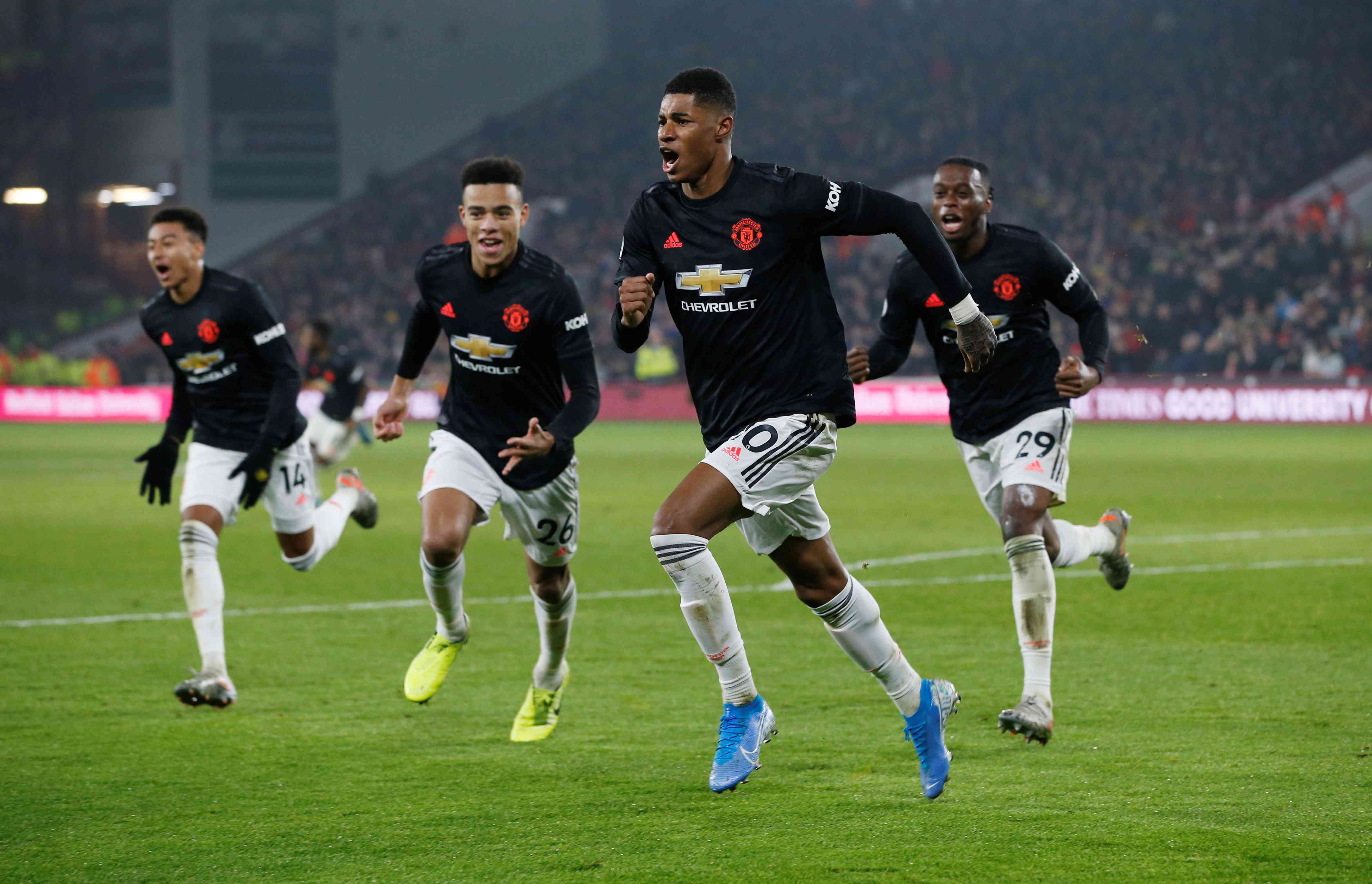 曼联主场惜败波尔图,提前泄露晋级机密的简单介绍 曼联主场惜败波尔图,提前泄露晋级机密的简单介绍