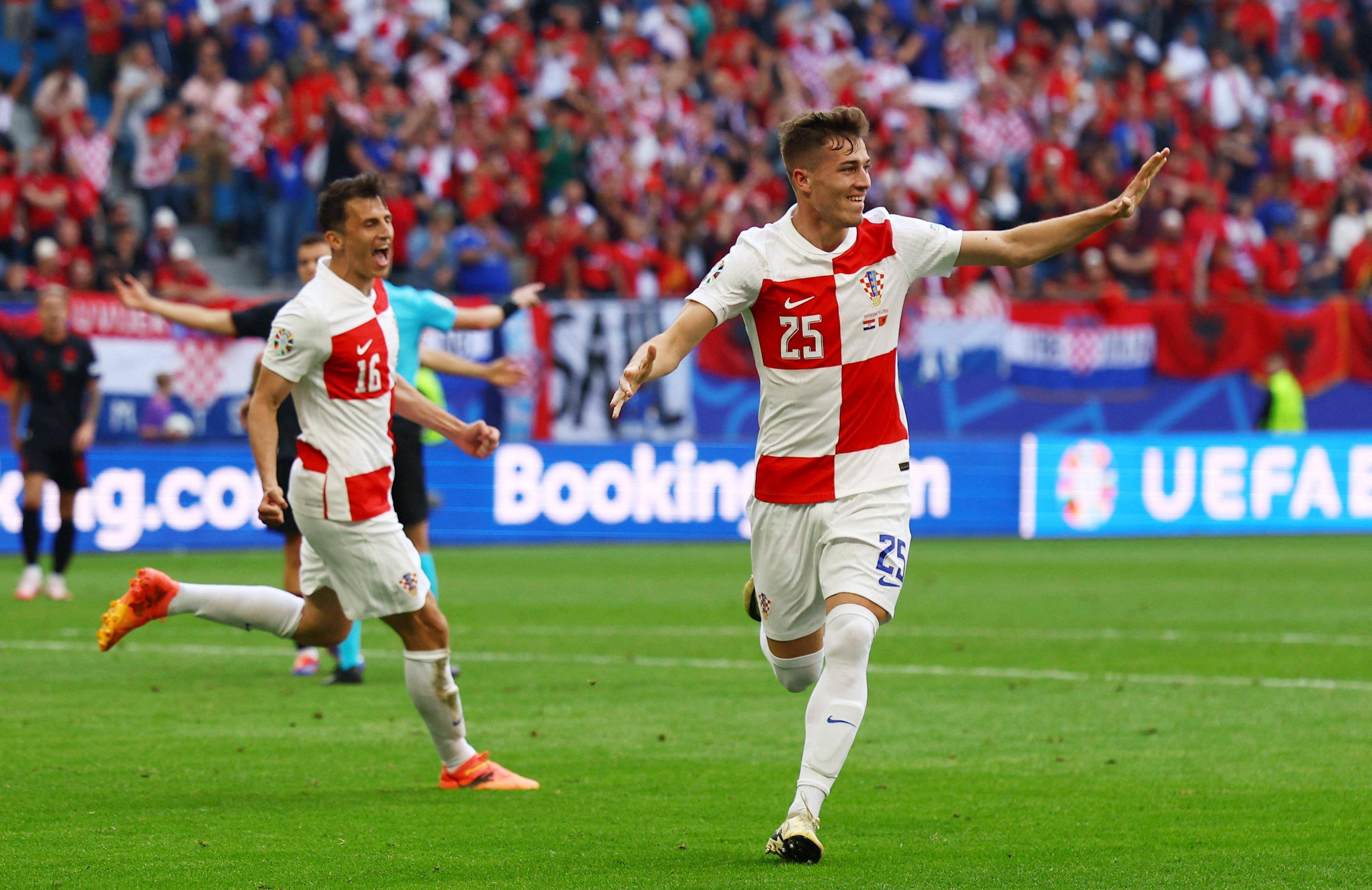 克罗地亚零封对手,晋级赛事下一轮 克罗地亚零封对手,晋级赛事下一轮