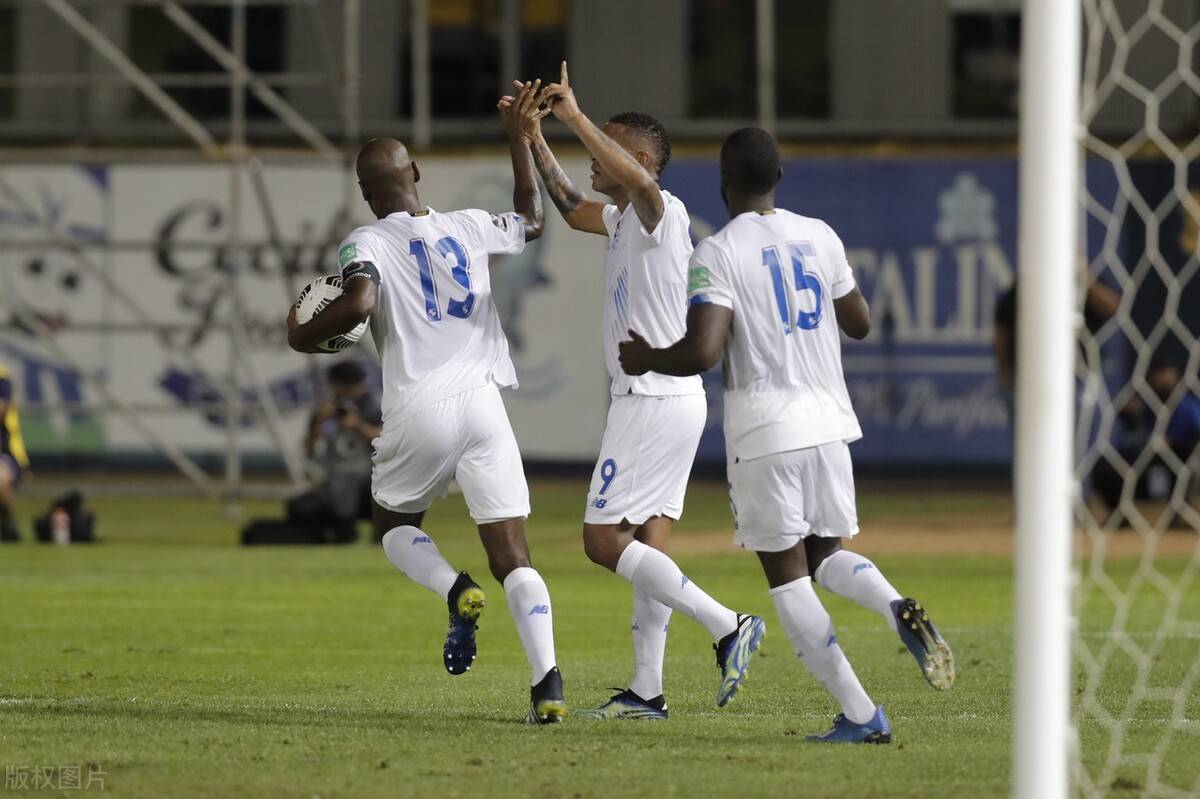 巴西国家队备战杯赛,头号射手训练状态神勇 巴西国家队备战杯赛,头号射手训练状态神勇