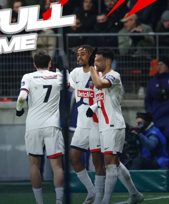 巴黎圣日耳曼球队备战国内联赛关键战 巴黎圣日耳曼球队备战国内联赛关键战