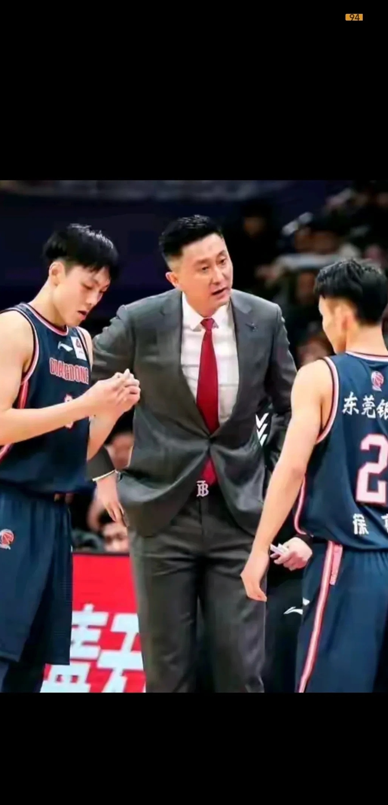 热爱篮球,豪取胜利,争夺最后的荣耀 热爱篮球,豪取胜利,争夺最后的荣耀