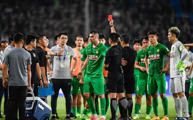 富力前锋状态火爆，率队客场逼平豪强