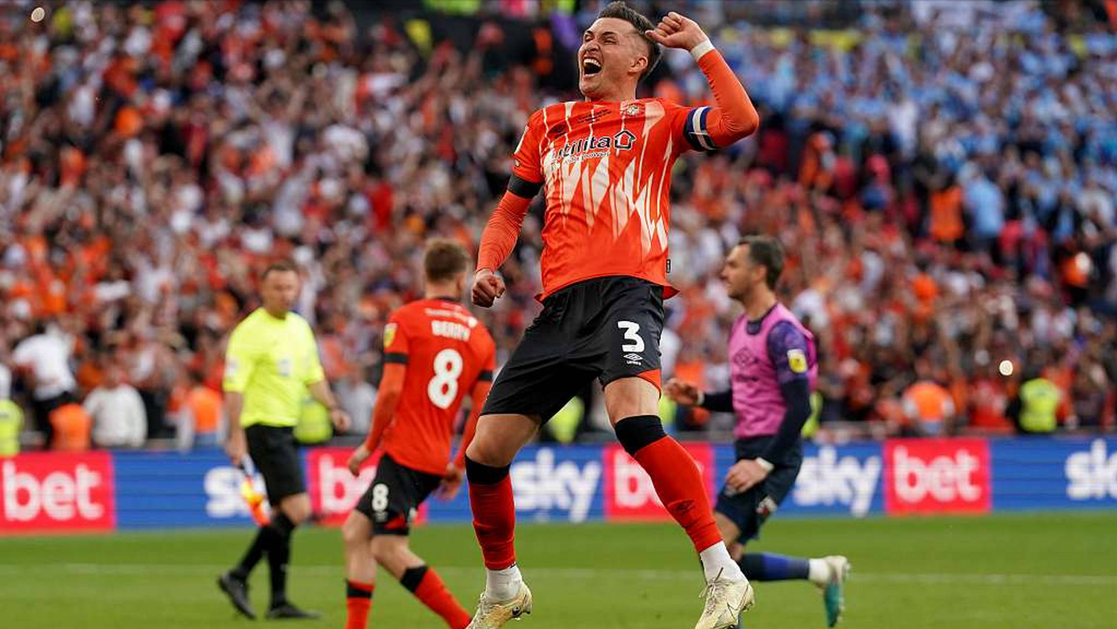 热刺对阵谢菲联，全力争取不败势头