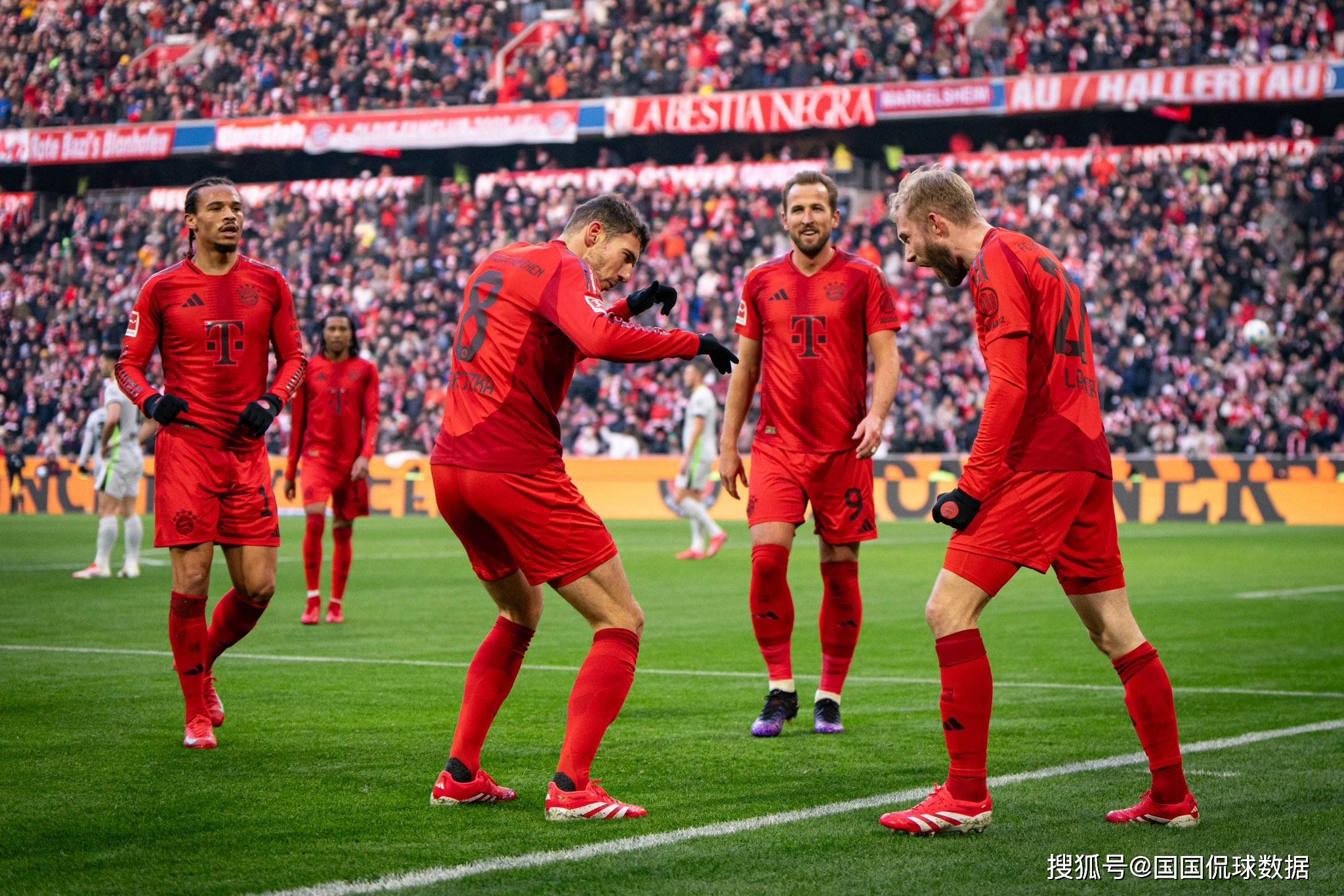 开云体育入口-巴黎大胜拜仁，迈向欧冠巅峰