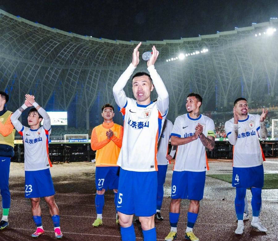 陕西队遭遇困境,需调整战术阵容 陕西队遭遇困境,需调整战术阵容