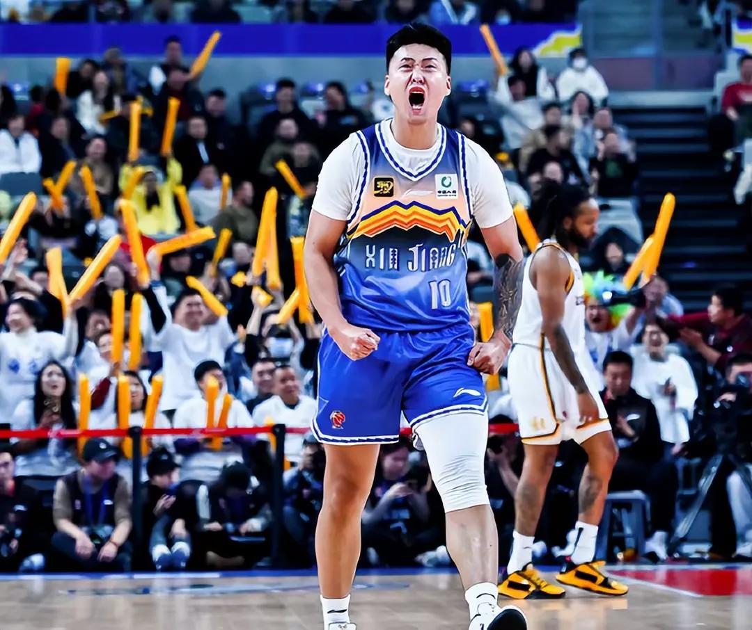 开云官方app入口-王治郅担任球队主帅，带领球队走向胜利