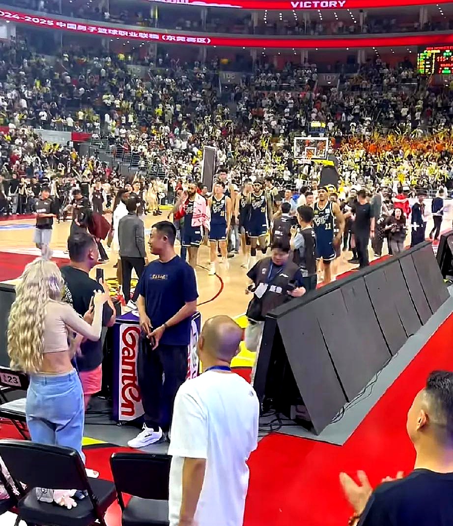 精彩比赛回顾视频发布,激起球迷激情 精彩比赛回顾视频发布,激起球迷激情