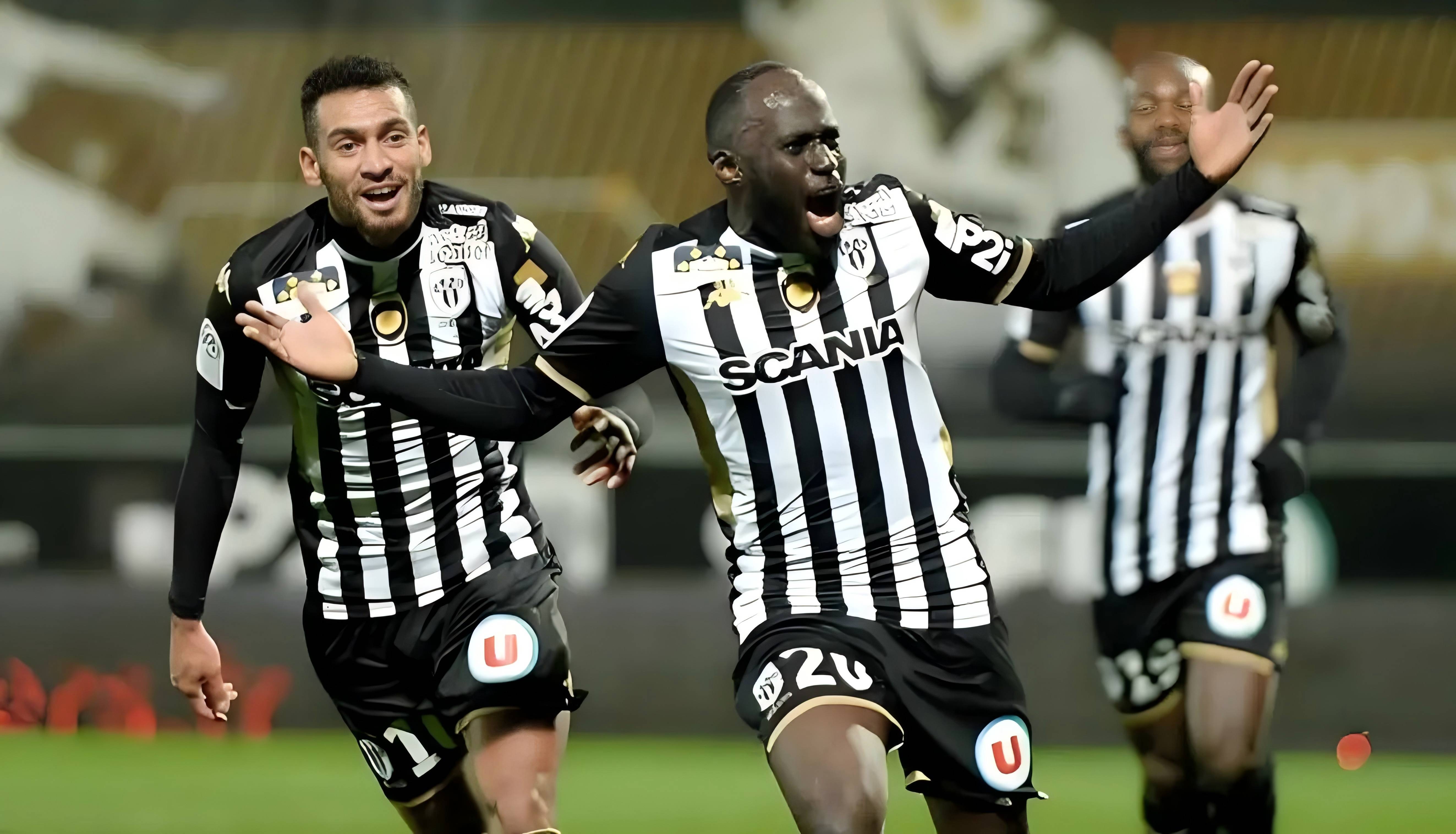 巴黎圣日耳曼轻松战胜洛里昂,领跑法甲积分榜 巴黎圣日耳曼轻松战胜洛里昂,领跑法甲积分榜