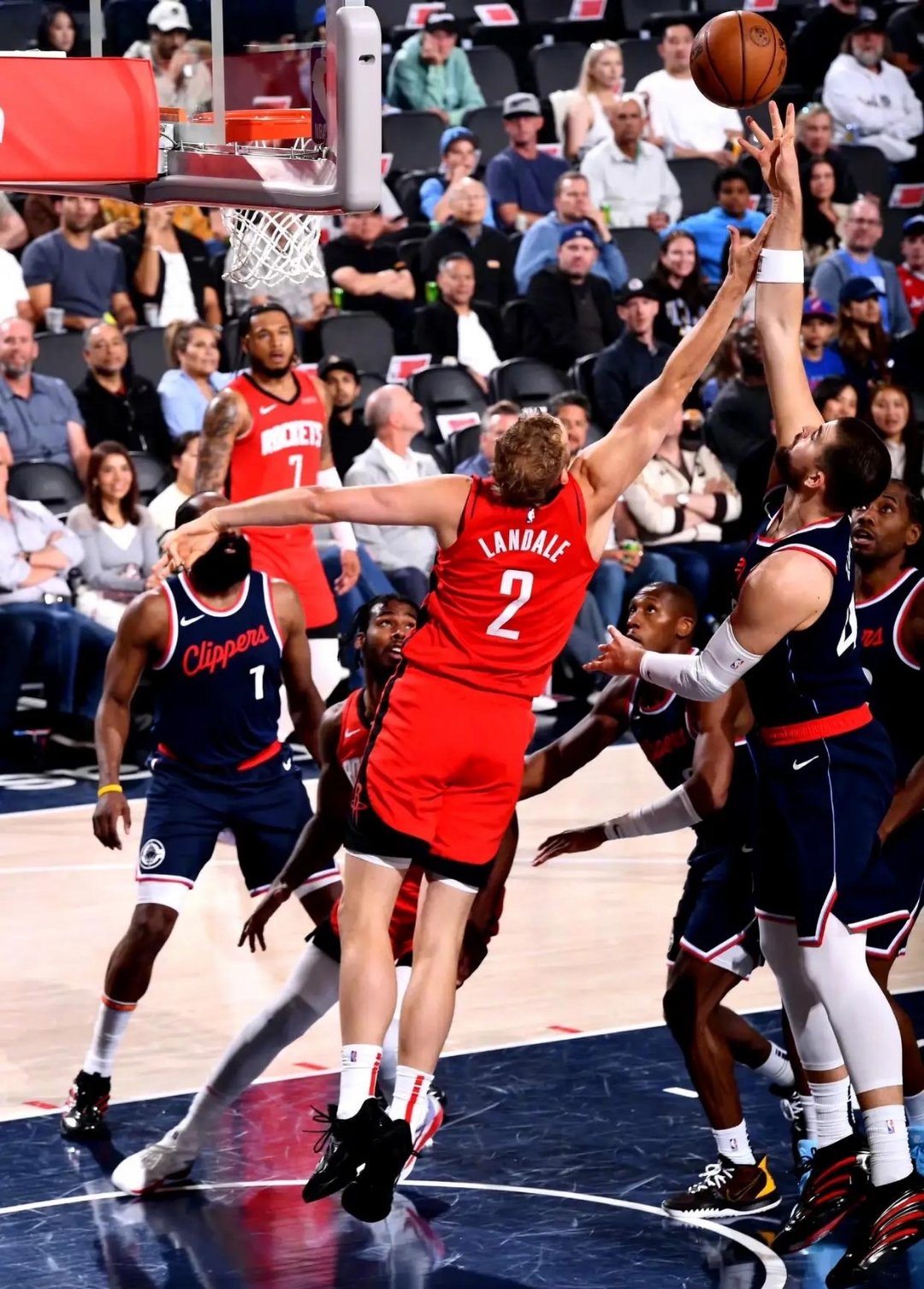 开云体育APP下载-火箭队主场逆转湖人，晋级的希望重新出现