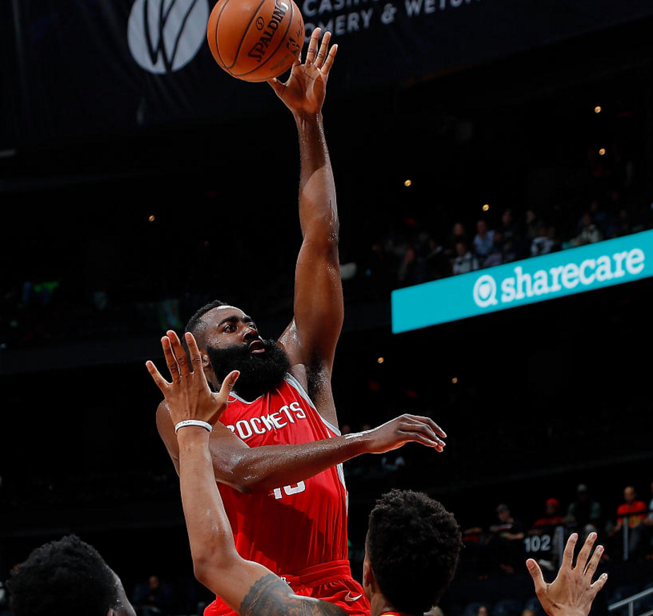 狂雷横扫老鹰取得两连胜的简单介绍 狂雷横扫老鹰取得两连胜的简单介绍