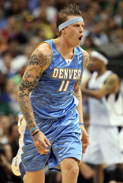 小牛主场击败掘金，詹森28分8篮板