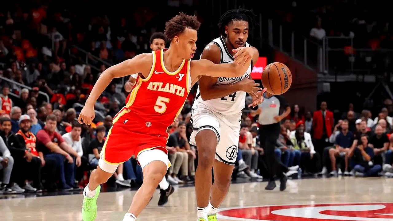 开云平台-老鹰主场惨败，特雷杨状态低迷。