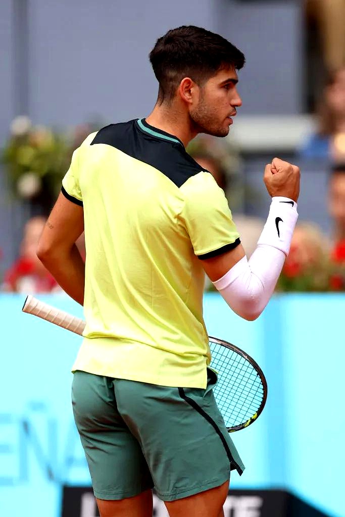 关于蒙特卡洛大师赛轻取法网，梅德韦杰夫带队取胜的信息